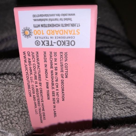 NWT Dark Grey Juicy Couture Embroidered Towel Set - Picture 3 of 5